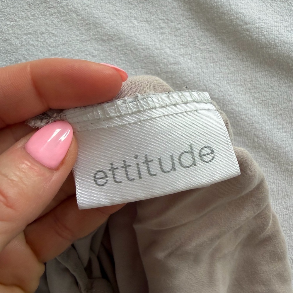 Ettitude Mist Standard Pillowcase from Causebox - Picture 5 of 6